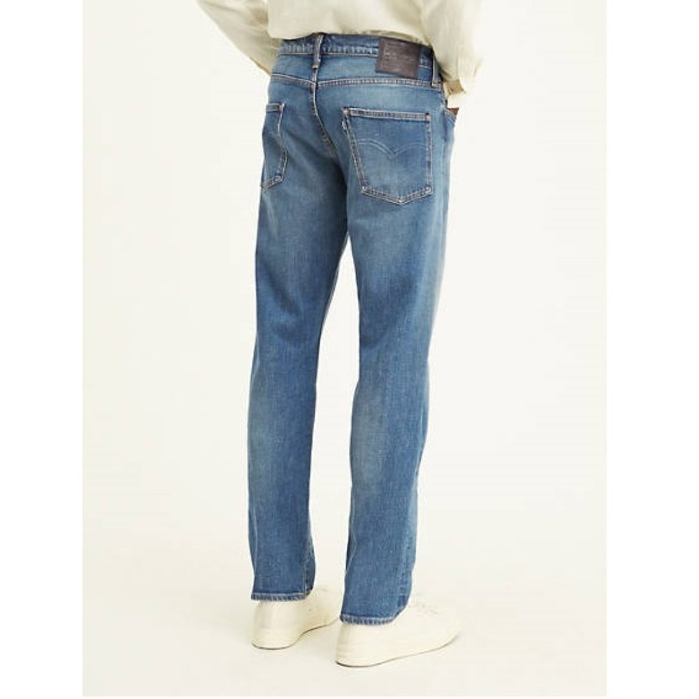 Levi's Made & Crafted 502 Taper Selvedge Jeans - Picture 2 of 7